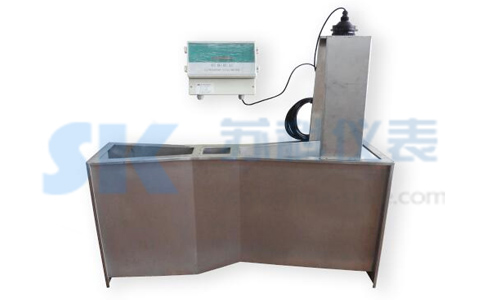 超聲波明(ming)渠流量計(ji)外形圖